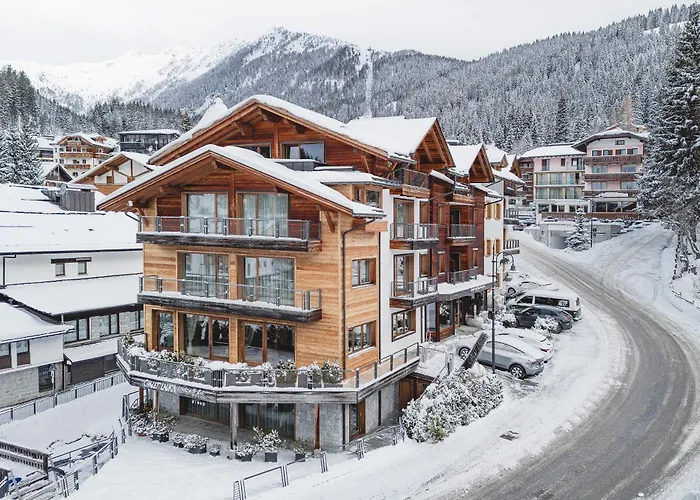 Chalet Laura Lodge Hotel